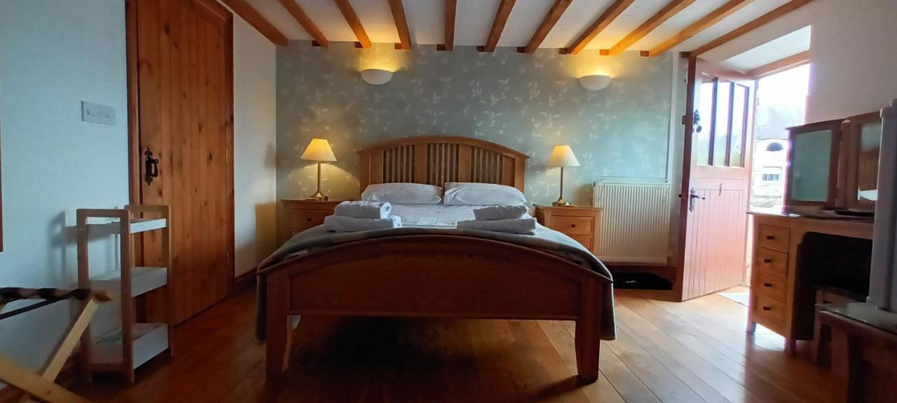 Henllys Estate B And B Llandovery Exteriér fotografie